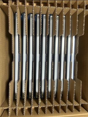 R213RFE-L01 EXHIBICIÓN INDUSTRIAL del LCD del ² de ×1536 1000 cd/m de Innolux 21,3&quot; 2048 (RGB)